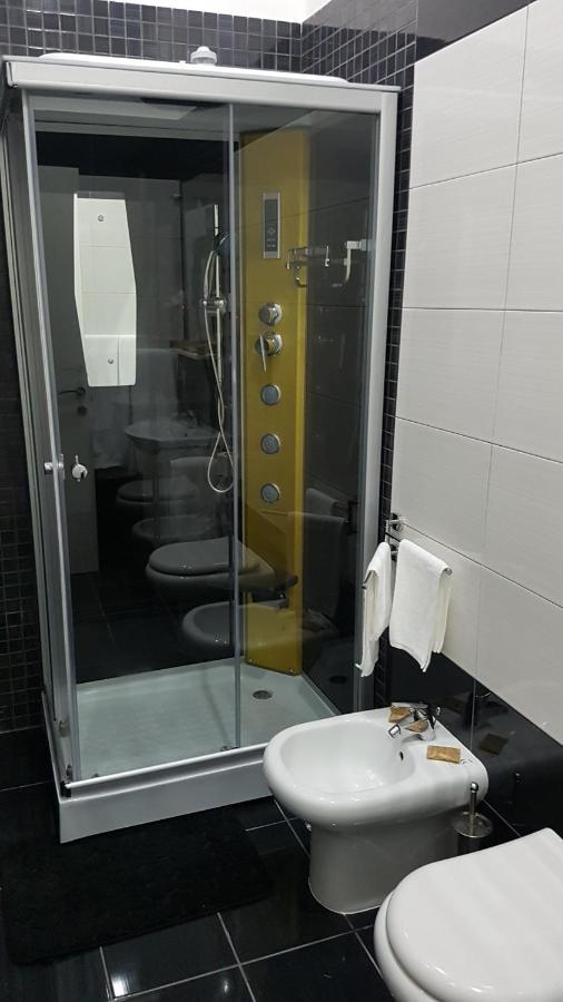 Hotel Taromy نابولي المظهر الخارجي الصورة