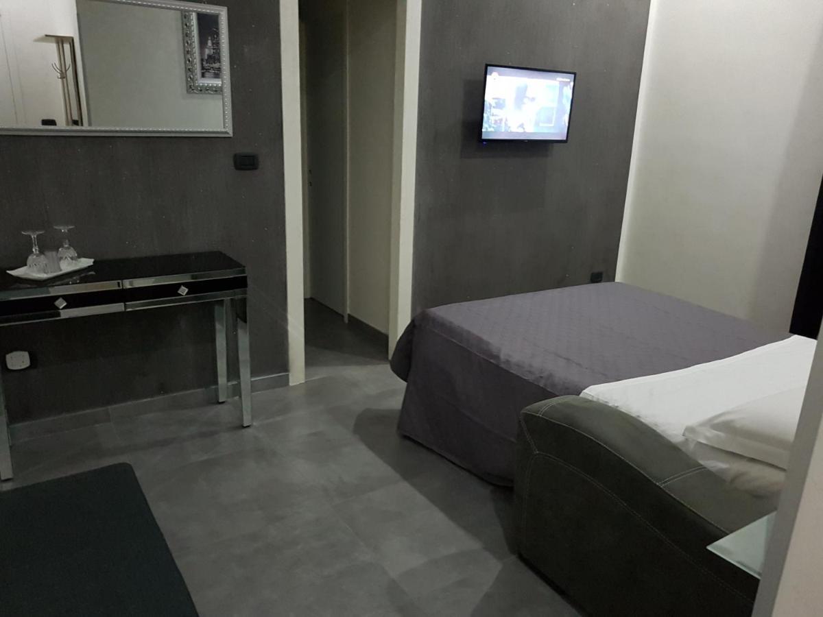Hotel Taromy نابولي المظهر الخارجي الصورة