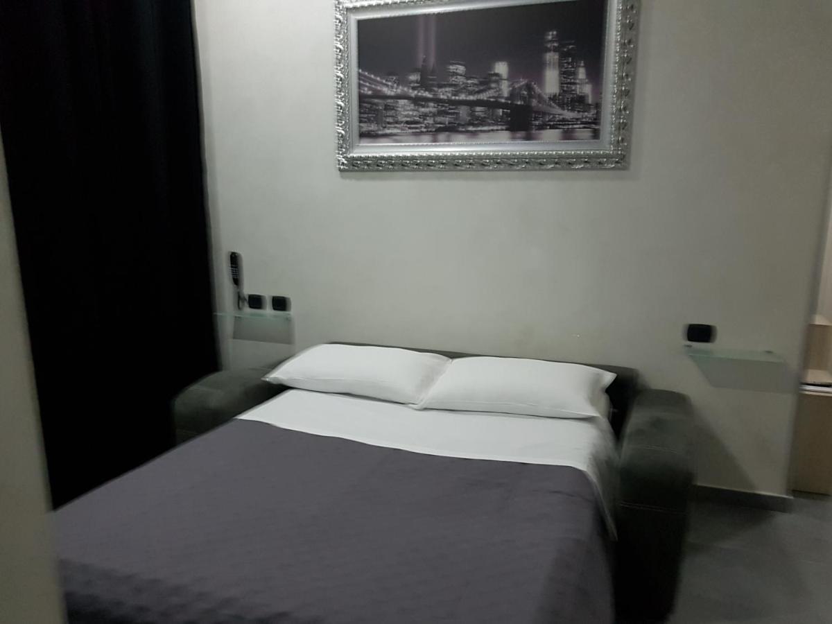 Hotel Taromy نابولي المظهر الخارجي الصورة
